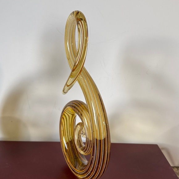 Elegant Gold Swirl Glass Sculpture 9 1/2“ - Picture 2 of 3